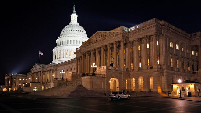 u.s. capitol at night_040711